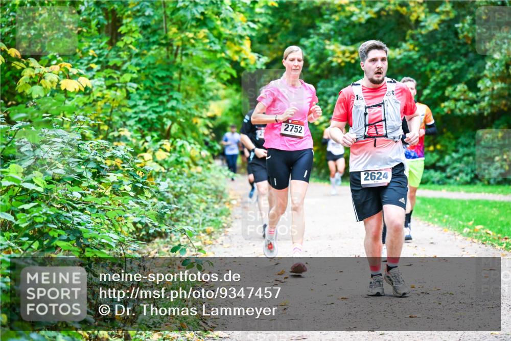 12.10.2025 - Bramfelder Halbmarathon 2025 Dr. Thomas Lammeyer http://msf.ph/oto/9347457 12.10.2025 10:23:52 Laufen 2752, 2624 meine-sportfotos.de
