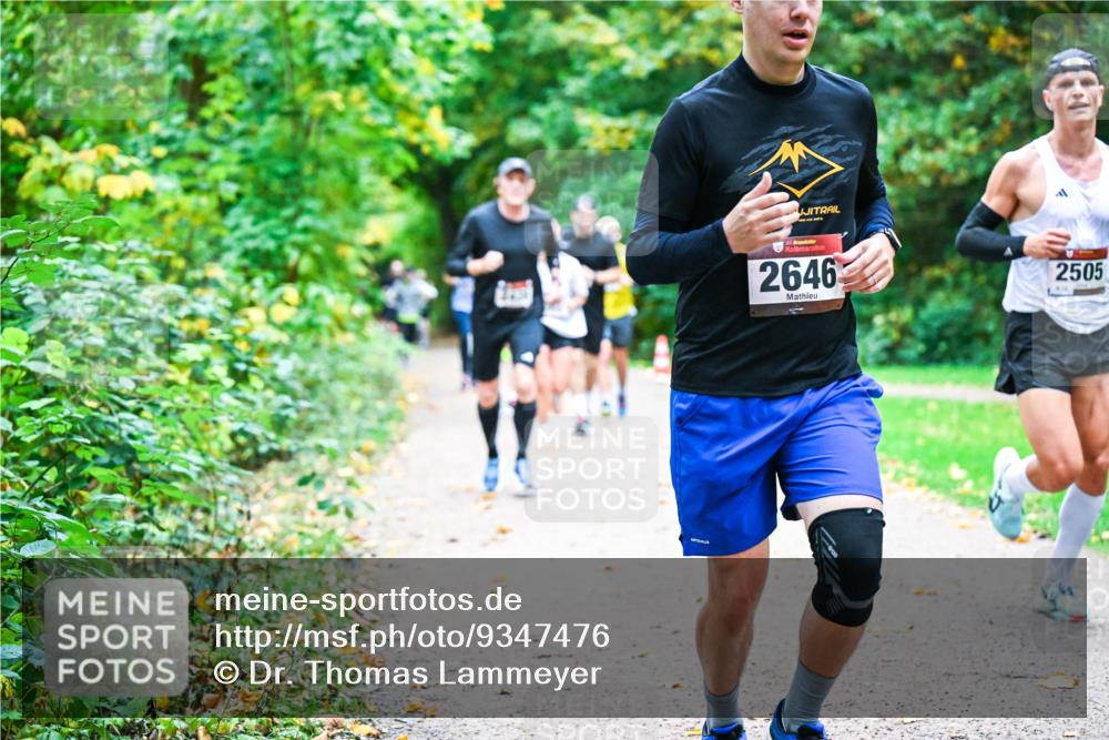 12.10.2025 - Bramfelder Halbmarathon 2025 Dr. Thomas Lammeyer http://msf.ph/oto/9347476 12.10.2025 10:23:57 Laufen 34, 2646, 2505 meine-sportfotos.de