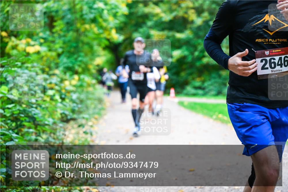 12.10.2025 - Bramfelder Halbmarathon 2025 Dr. Thomas Lammeyer http://msf.ph/oto/9347479 12.10.2025 10:23:57 Laufen 35, 21, 20, 43, 300, 34, 2646 meine-sportfotos.de