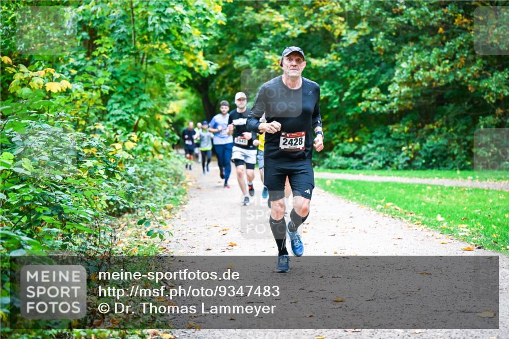12.10.2025 - Bramfelder Halbmarathon 2025 Dr. Thomas Lammeyer http://msf.ph/oto/9347483 12.10.2025 10:23:58 Laufen 2428 meine-sportfotos.de