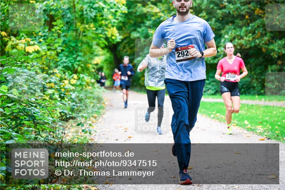 12.10.2025 - Bramfelder Halbmarathon 2025 Dr. Thomas Lammeyer http://msf.ph/oto/9347515 12.10.2025 10:24:04 Laufen 292, 208 meine-sportfotos.de