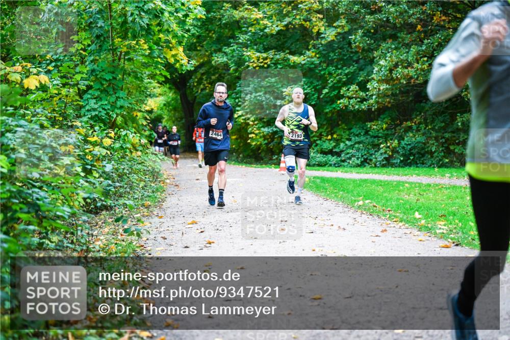 12.10.2025 - Bramfelder Halbmarathon 2025 Dr. Thomas Lammeyer http://msf.ph/oto/9347521 12.10.2025 10:24:05 Laufen 2193, 2464 meine-sportfotos.de
