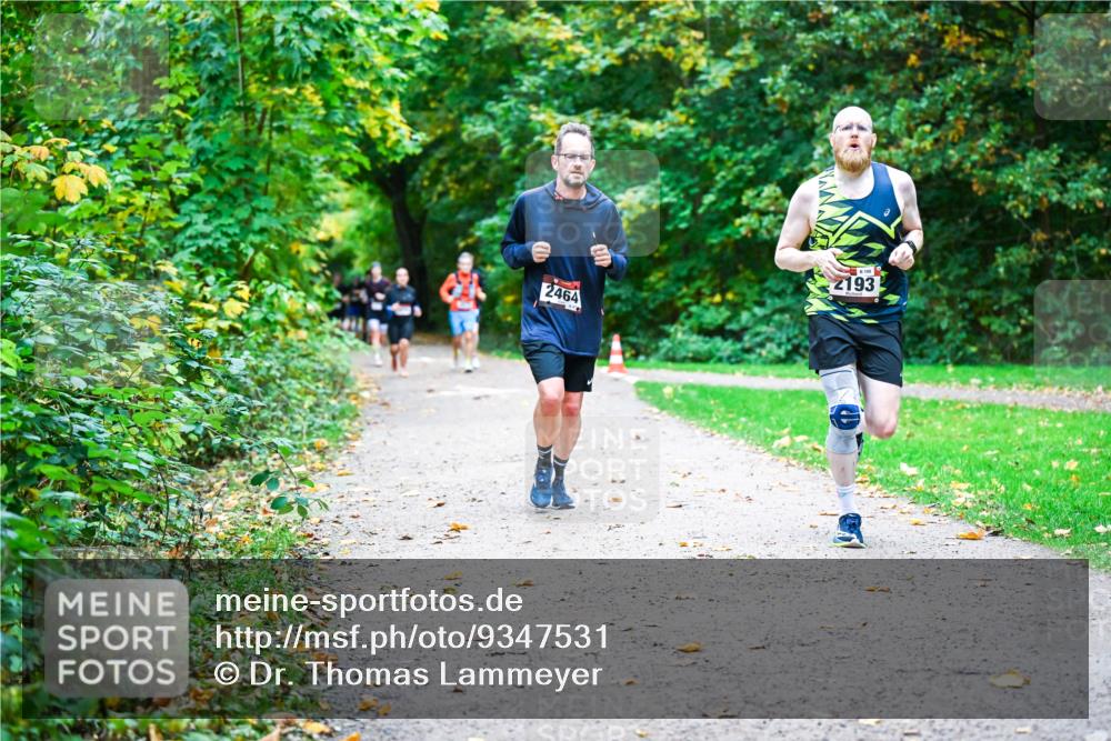 12.10.2025 - Bramfelder Halbmarathon 2025 Dr. Thomas Lammeyer http://msf.ph/oto/9347531 12.10.2025 10:24:07 Laufen 2464, 108, 2193 meine-sportfotos.de