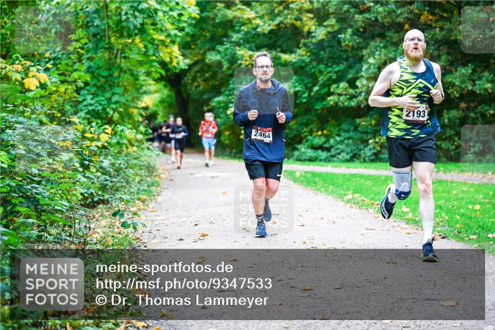 12.10.2025 - Bramfelder Halbmarathon 2025 Dr. Thomas Lammeyer http://msf.ph/oto/9347533 12.10.2025 10:24:07 Laufen 2464, 2193 meine-sportfotos.de