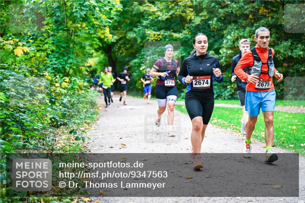 12.10.2025 - Bramfelder Halbmarathon 2025 Dr. Thomas Lammeyer http://msf.ph/oto/9347563 12.10.2025 10:24:15 Laufen 0, 2716, 2674, 2675 meine-sportfotos.de
