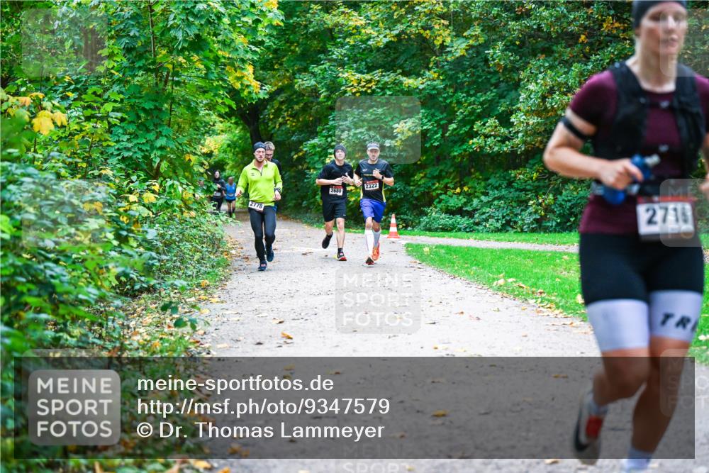 12.10.2025 - Bramfelder Halbmarathon 2025 Dr. Thomas Lammeyer http://msf.ph/oto/9347579 12.10.2025 10:24:18 Laufen 2778, 2680, 2322, 2716 meine-sportfotos.de