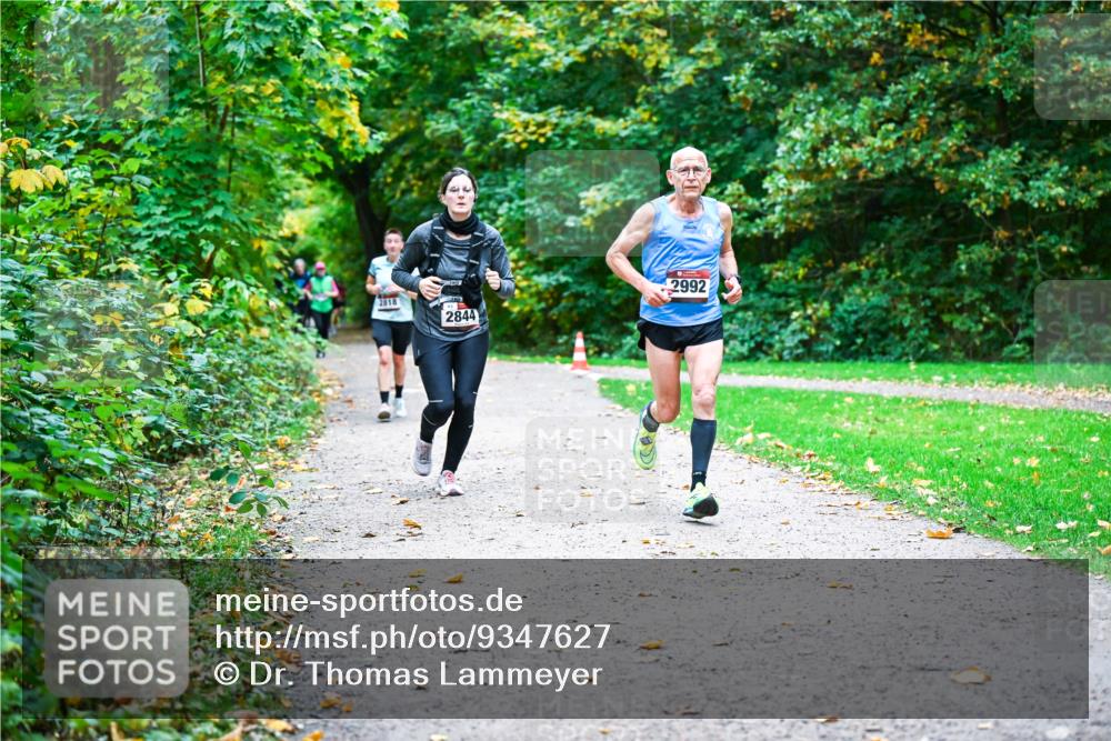 12.10.2025 - Bramfelder Halbmarathon 2025 Dr. Thomas Lammeyer http://msf.ph/oto/9347627 12.10.2025 10:24:29 Laufen 2818, 2844, 2992 meine-sportfotos.de