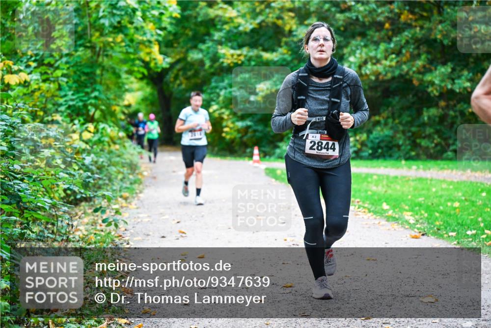 12.10.2025 - Bramfelder Halbmarathon 2025 Dr. Thomas Lammeyer http://msf.ph/oto/9347639 12.10.2025 10:24:30 Laufen 2, 2844 meine-sportfotos.de