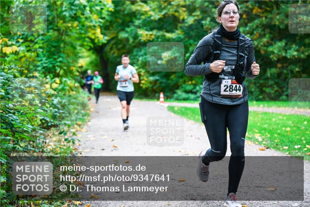 12.10.2025 - Bramfelder Halbmarathon 2025 Dr. Thomas Lammeyer http://msf.ph/oto/9347641 12.10.2025 10:24:31 Laufen 2, 2844 meine-sportfotos.de