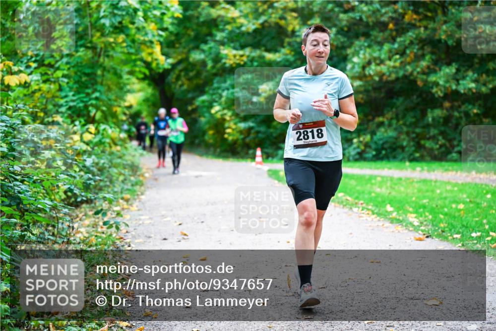 12.10.2025 - Bramfelder Halbmarathon 2025 Dr. Thomas Lammeyer http://msf.ph/oto/9347657 12.10.2025 10:24:33 Laufen 2818 meine-sportfotos.de