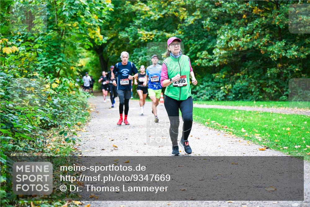 12.10.2025 - Bramfelder Halbmarathon 2025 Dr. Thomas Lammeyer http://msf.ph/oto/9347669 12.10.2025 10:24:39 Laufen 2506, 2369, 2995, 81 meine-sportfotos.de