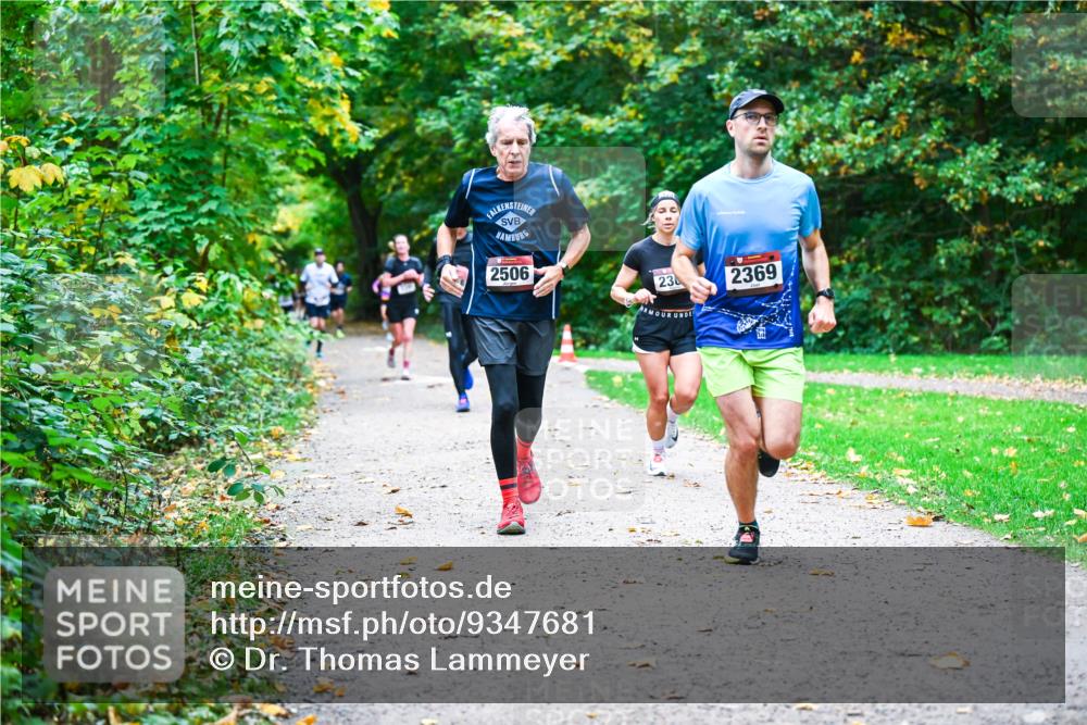 12.10.2025 - Bramfelder Halbmarathon 2025 Dr. Thomas Lammeyer http://msf.ph/oto/9347681 12.10.2025 10:24:41 Laufen 2506, 23, 2369 meine-sportfotos.de