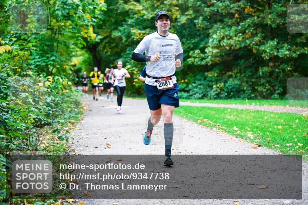 12.10.2025 - Bramfelder Halbmarathon 2025 Dr. Thomas Lammeyer http://msf.ph/oto/9347738 12.10.2025 10:24:50 Laufen 2681 meine-sportfotos.de