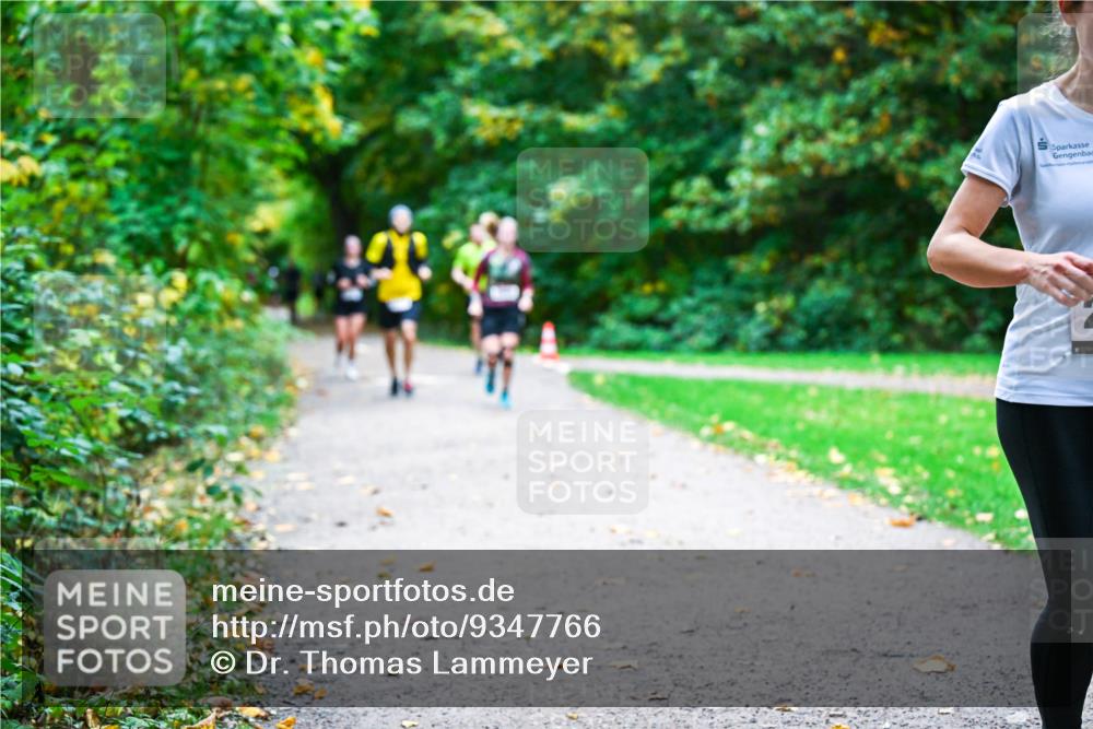 12.10.2025 - Bramfelder Halbmarathon 2025 Dr. Thomas Lammeyer http://msf.ph/oto/9347766 12.10.2025 10:24:55 Laufen  meine-sportfotos.de