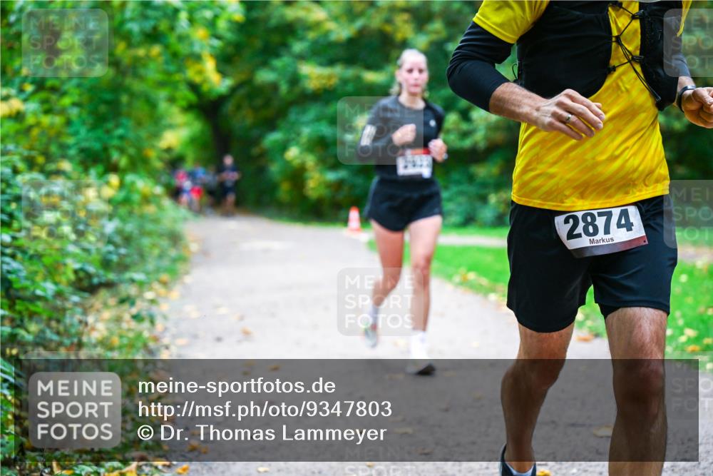 12.10.2025 - Bramfelder Halbmarathon 2025 Dr. Thomas Lammeyer http://msf.ph/oto/9347803 12.10.2025 10:25:01 Laufen 2874 meine-sportfotos.de