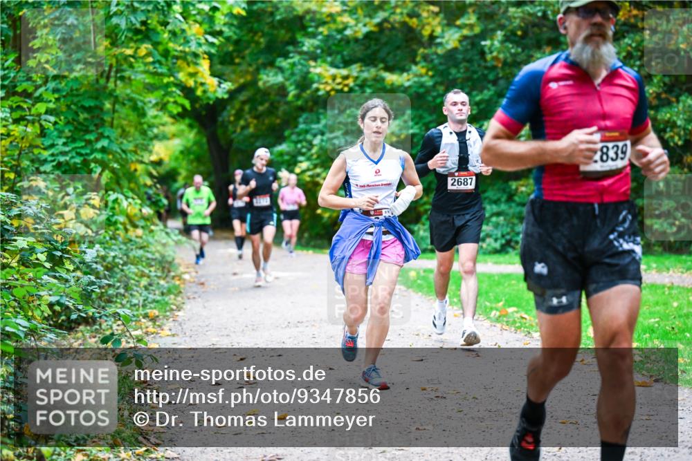 12.10.2025 - Bramfelder Halbmarathon 2025 Dr. Thomas Lammeyer http://msf.ph/oto/9347856 12.10.2025 10:25:14 Laufen 2687, 839 meine-sportfotos.de