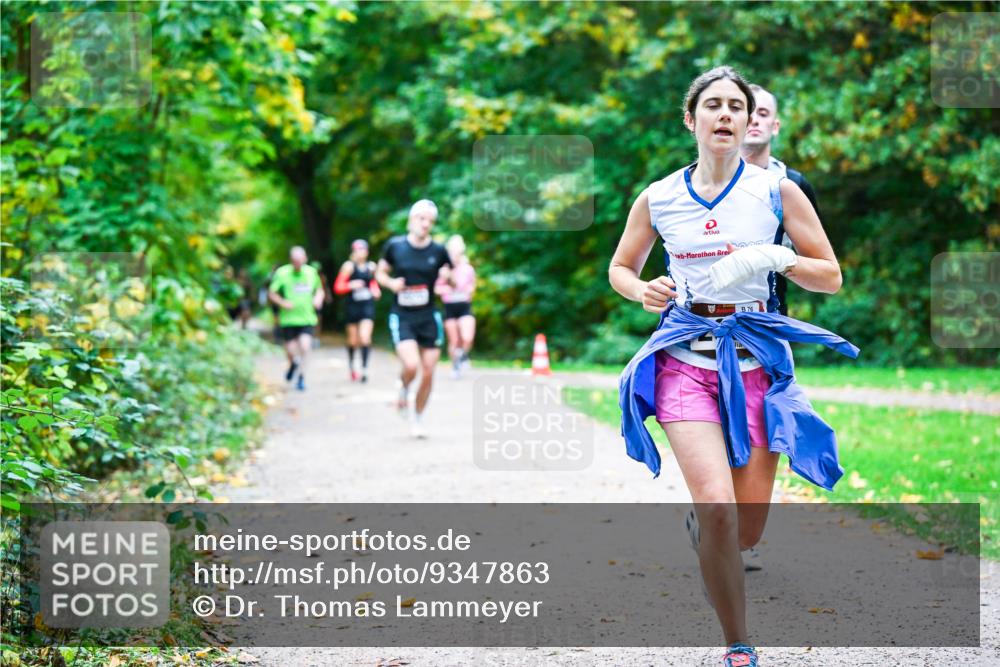 12.10.2025 - Bramfelder Halbmarathon 2025 Dr. Thomas Lammeyer http://msf.ph/oto/9347863 12.10.2025 10:25:15 Laufen 76 meine-sportfotos.de