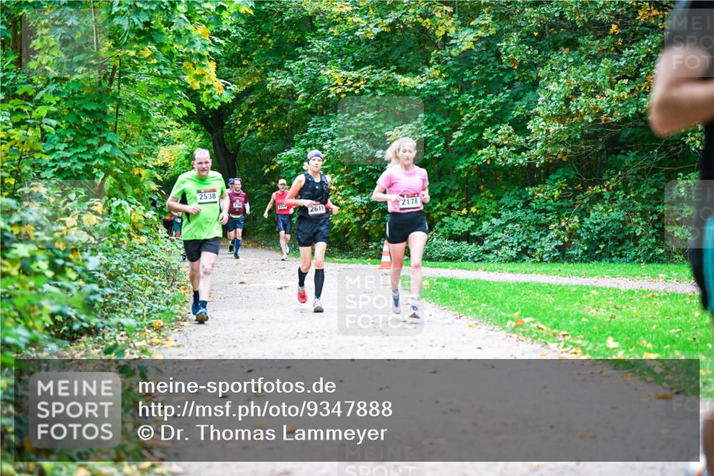 12.10.2025 - Bramfelder Halbmarathon 2025 Dr. Thomas Lammeyer http://msf.ph/oto/9347888 12.10.2025 10:25:19 Laufen 2538, 2314, 2619, 2178 meine-sportfotos.de