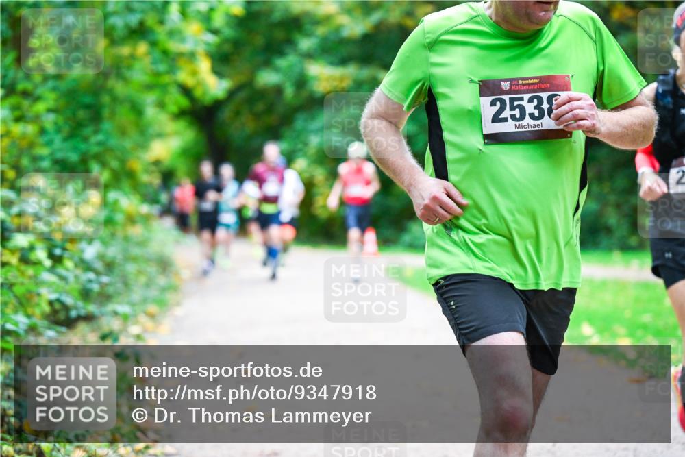 12.10.2025 - Bramfelder Halbmarathon 2025 Dr. Thomas Lammeyer http://msf.ph/oto/9347918 12.10.2025 10:25:24 Laufen 34, 253, 2 meine-sportfotos.de