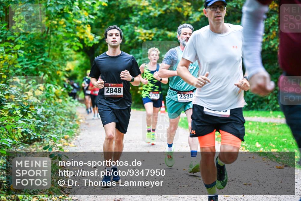 12.10.2025 - Bramfelder Halbmarathon 2025 Dr. Thomas Lammeyer http://msf.ph/oto/9347950 12.10.2025 10:25:29 Laufen 2848, 2175, 2330, 24 meine-sportfotos.de