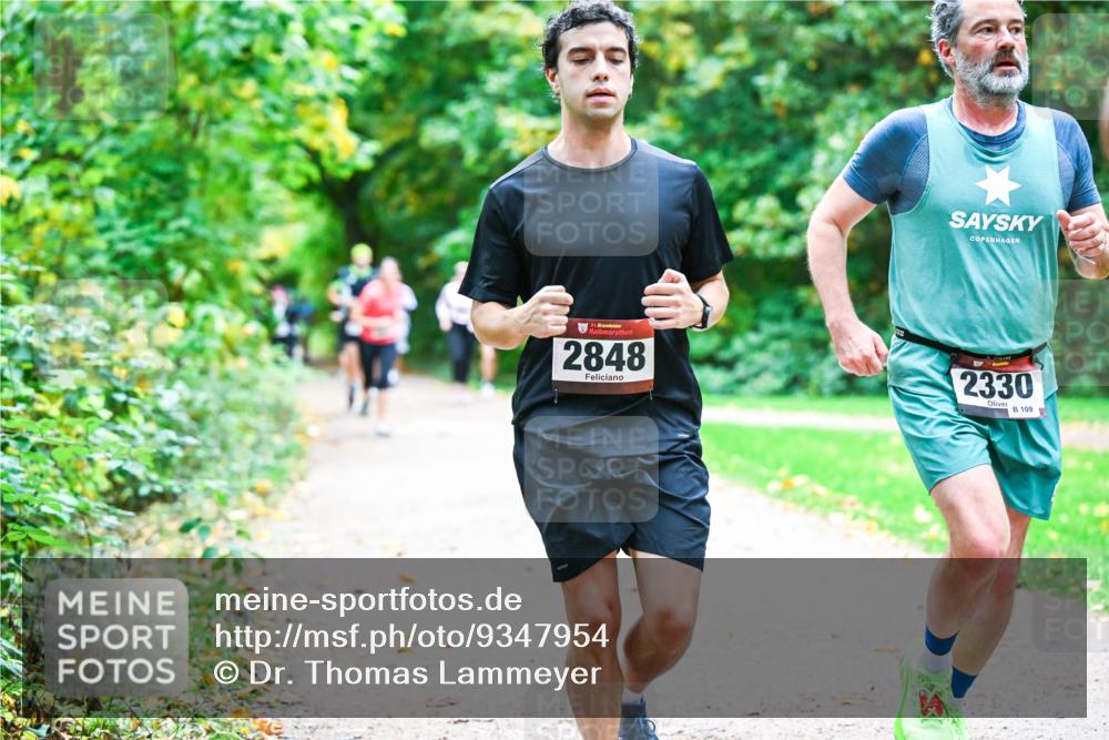 12.10.2025 - Bramfelder Halbmarathon 2025 Dr. Thomas Lammeyer http://msf.ph/oto/9347954 12.10.2025 10:25:30 Laufen 34, 2848, 2330, 109 meine-sportfotos.de