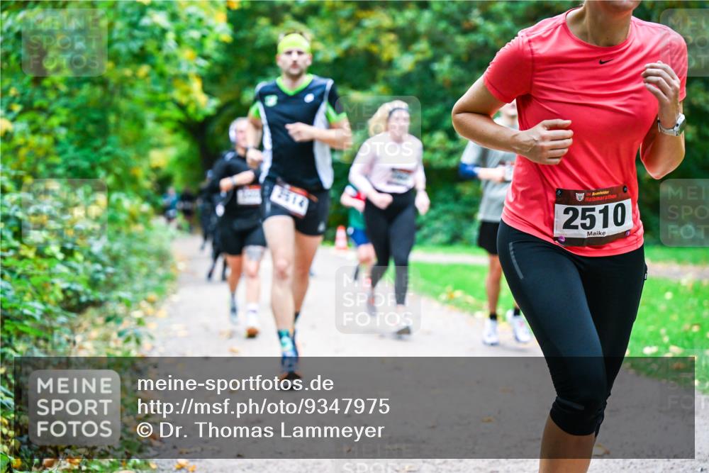 12.10.2025 - Bramfelder Halbmarathon 2025 Dr. Thomas Lammeyer http://msf.ph/oto/9347975 12.10.2025 10:25:38 Laufen 2514, 4, 34, 2510 meine-sportfotos.de