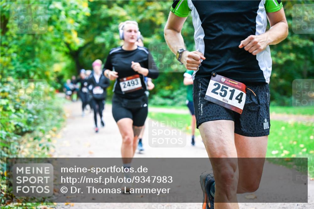 12.10.2025 - Bramfelder Halbmarathon 2025 Dr. Thomas Lammeyer http://msf.ph/oto/9347983 12.10.2025 10:25:39 Laufen 2493, 2514 meine-sportfotos.de