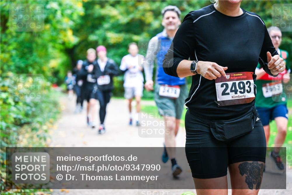 12.10.2025 - Bramfelder Halbmarathon 2025 Dr. Thomas Lammeyer http://msf.ph/oto/9347990 12.10.2025 10:25:40 Laufen 34, 2493 meine-sportfotos.de