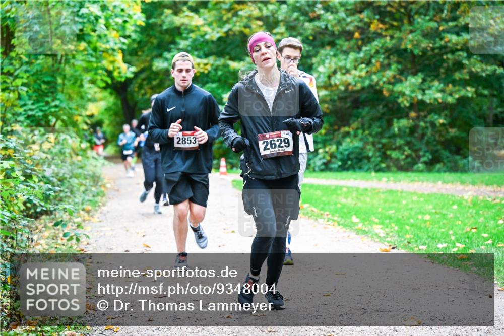 12.10.2025 - Bramfelder Halbmarathon 2025 Dr. Thomas Lammeyer http://msf.ph/oto/9348004 12.10.2025 10:25:42 Laufen 2853, 49, 2629 meine-sportfotos.de