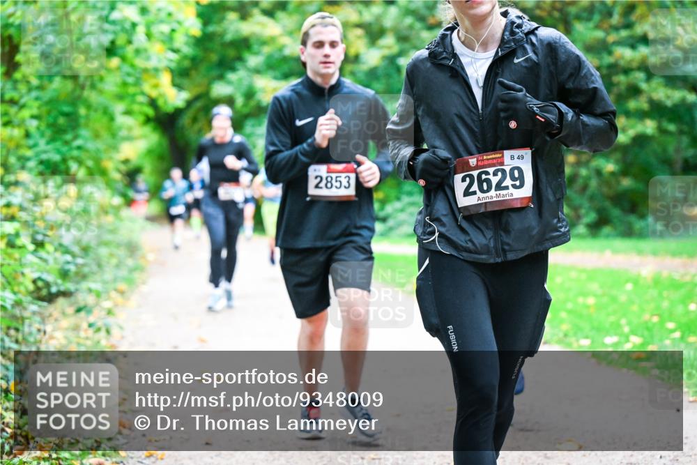 12.10.2025 - Bramfelder Halbmarathon 2025 Dr. Thomas Lammeyer http://msf.ph/oto/9348009 12.10.2025 10:25:43 Laufen 2853, 34, 49, 2629 meine-sportfotos.de