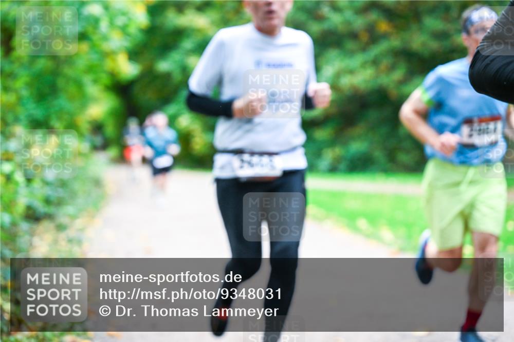 12.10.2025 - Bramfelder Halbmarathon 2025 Dr. Thomas Lammeyer http://msf.ph/oto/9348031 12.10.2025 10:25:47 Laufen  meine-sportfotos.de