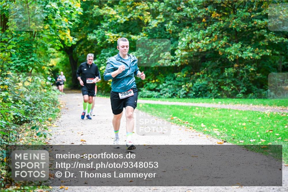 12.10.2025 - Bramfelder Halbmarathon 2025 Dr. Thomas Lammeyer http://msf.ph/oto/9348053 12.10.2025 10:25:50 Laufen 2683, 2889 meine-sportfotos.de