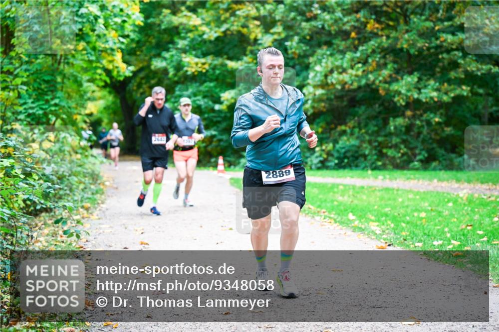 12.10.2025 - Bramfelder Halbmarathon 2025 Dr. Thomas Lammeyer http://msf.ph/oto/9348058 12.10.2025 10:25:51 Laufen 2643, 2889 meine-sportfotos.de