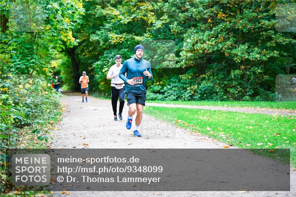 12.10.2025 - Bramfelder Halbmarathon 2025 Dr. Thomas Lammeyer http://msf.ph/oto/9348099 12.10.2025 10:26:02 Laufen 2730, 2352 meine-sportfotos.de