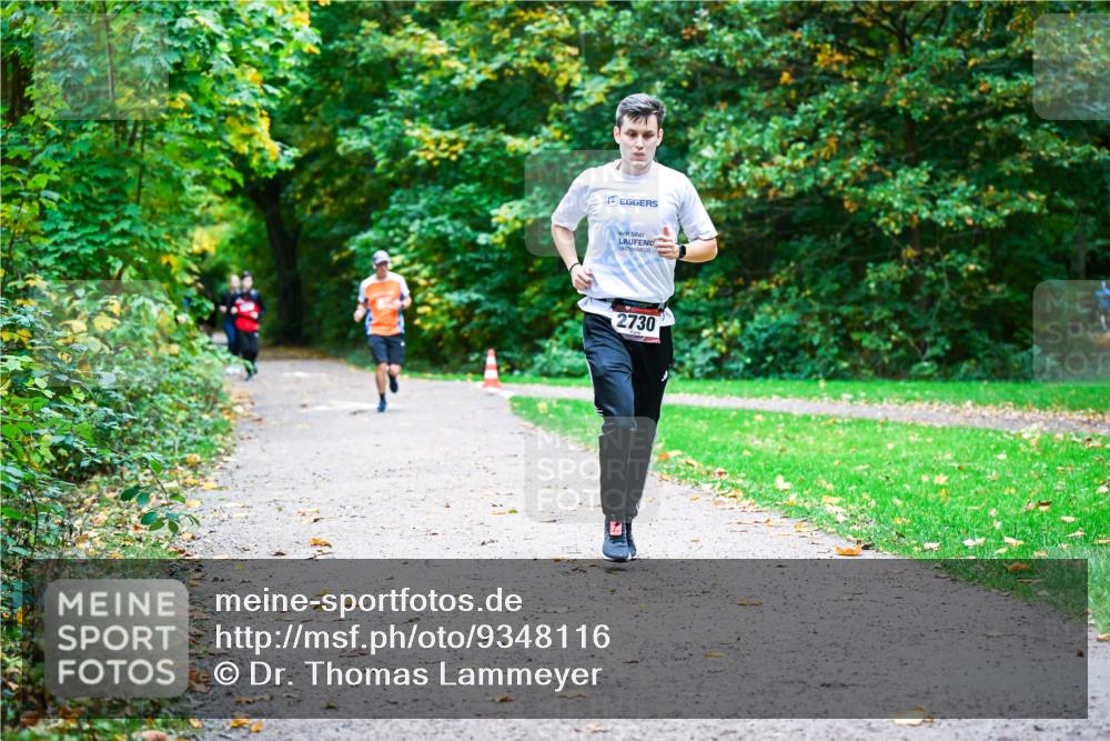 12.10.2025 - Bramfelder Halbmarathon 2025 Dr. Thomas Lammeyer http://msf.ph/oto/9348116 12.10.2025 10:26:05 Laufen 2730 meine-sportfotos.de