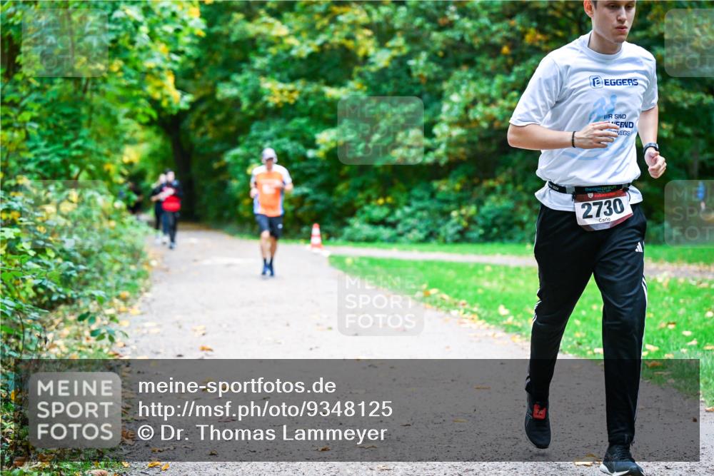 12.10.2025 - Bramfelder Halbmarathon 2025 Dr. Thomas Lammeyer http://msf.ph/oto/9348125 12.10.2025 10:26:06 Laufen 2730 meine-sportfotos.de