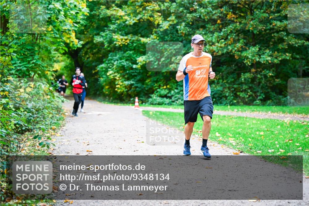 12.10.2025 - Bramfelder Halbmarathon 2025 Dr. Thomas Lammeyer http://msf.ph/oto/9348134 12.10.2025 10:26:09 Laufen  meine-sportfotos.de
