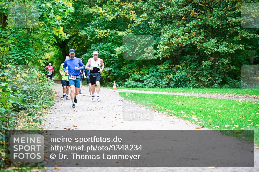 12.10.2025 - Bramfelder Halbmarathon 2025 Dr. Thomas Lammeyer http://msf.ph/oto/9348234 12.10.2025 10:26:33 Laufen 2579 meine-sportfotos.de