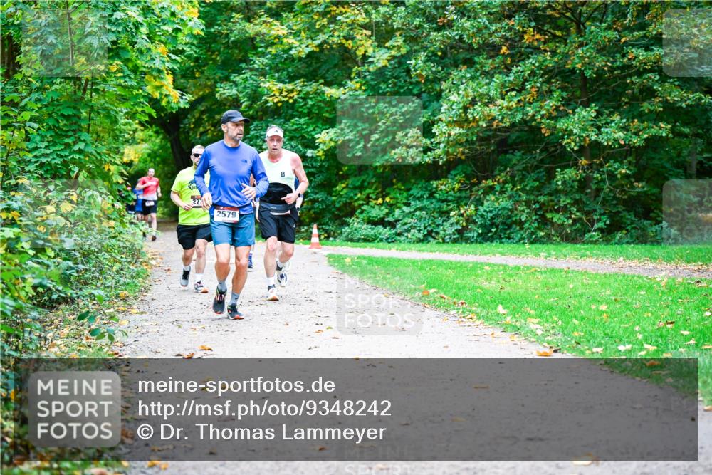 12.10.2025 - Bramfelder Halbmarathon 2025 Dr. Thomas Lammeyer http://msf.ph/oto/9348242 12.10.2025 10:26:34 Laufen 277, 2579 meine-sportfotos.de