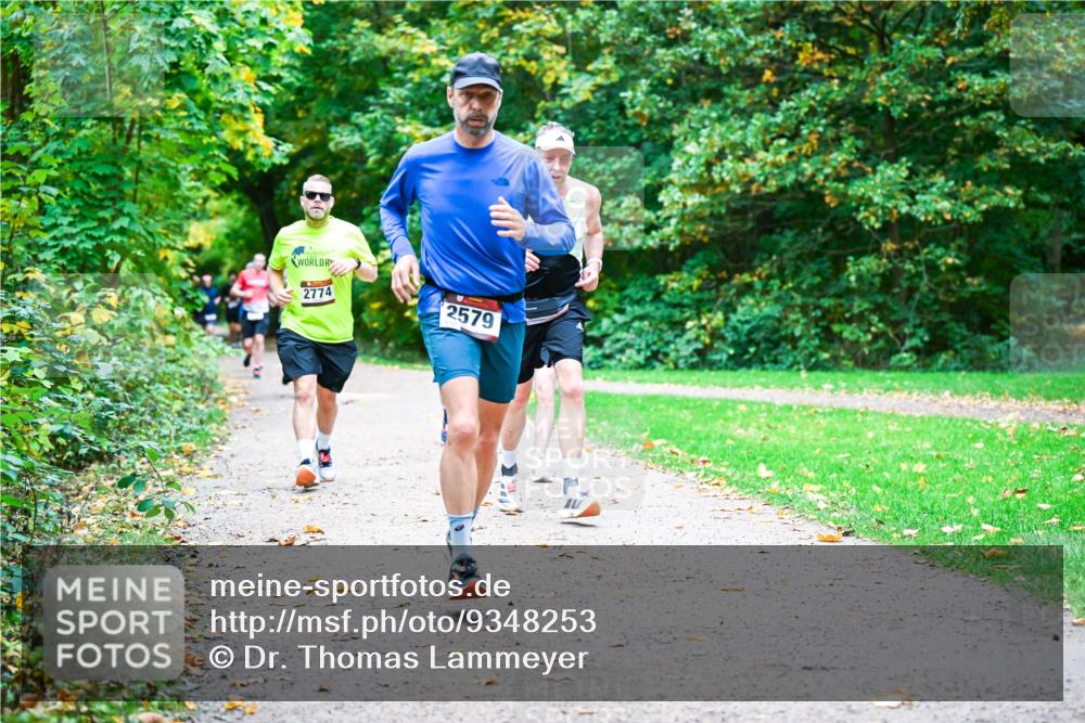 12.10.2025 - Bramfelder Halbmarathon 2025 Dr. Thomas Lammeyer http://msf.ph/oto/9348253 12.10.2025 10:26:36 Laufen 2774, 2579 meine-sportfotos.de