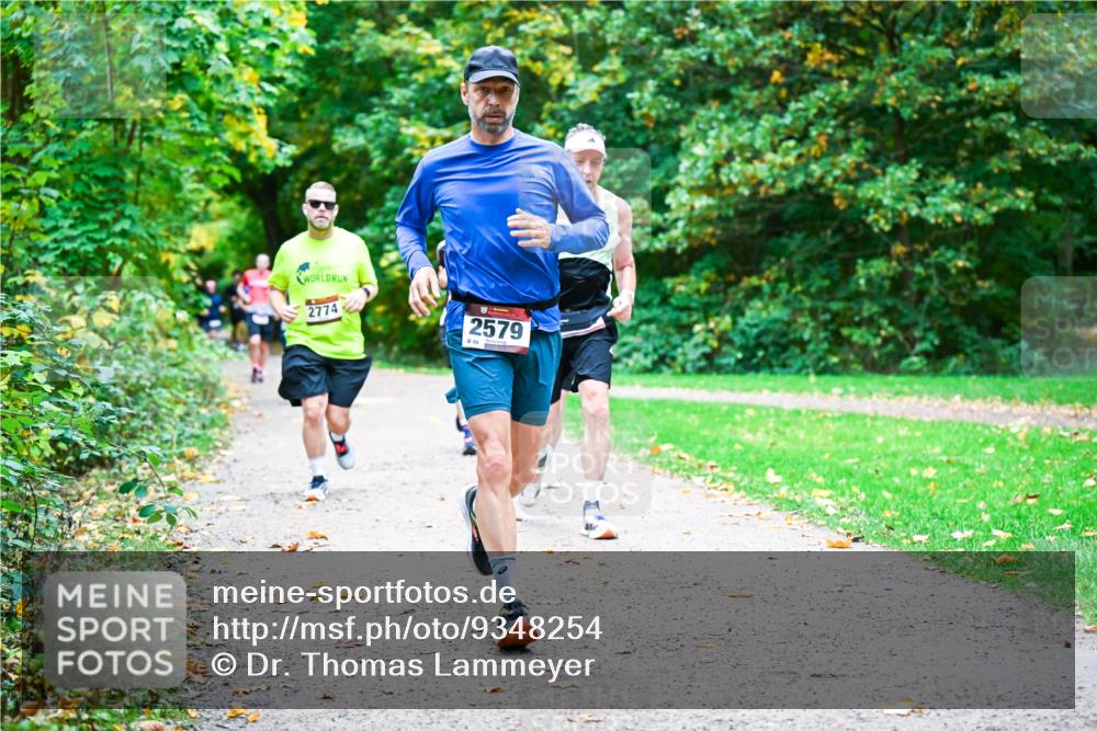 12.10.2025 - Bramfelder Halbmarathon 2025 Dr. Thomas Lammeyer http://msf.ph/oto/9348254 12.10.2025 10:26:36 Laufen 2774, 2579 meine-sportfotos.de