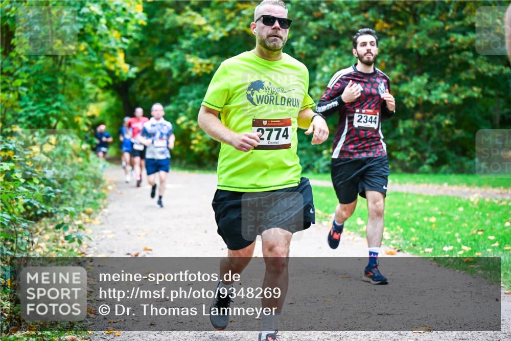 12.10.2025 - Bramfelder Halbmarathon 2025 Dr. Thomas Lammeyer http://msf.ph/oto/9348269 12.10.2025 10:26:38 Laufen 2344, 34, 2774 meine-sportfotos.de