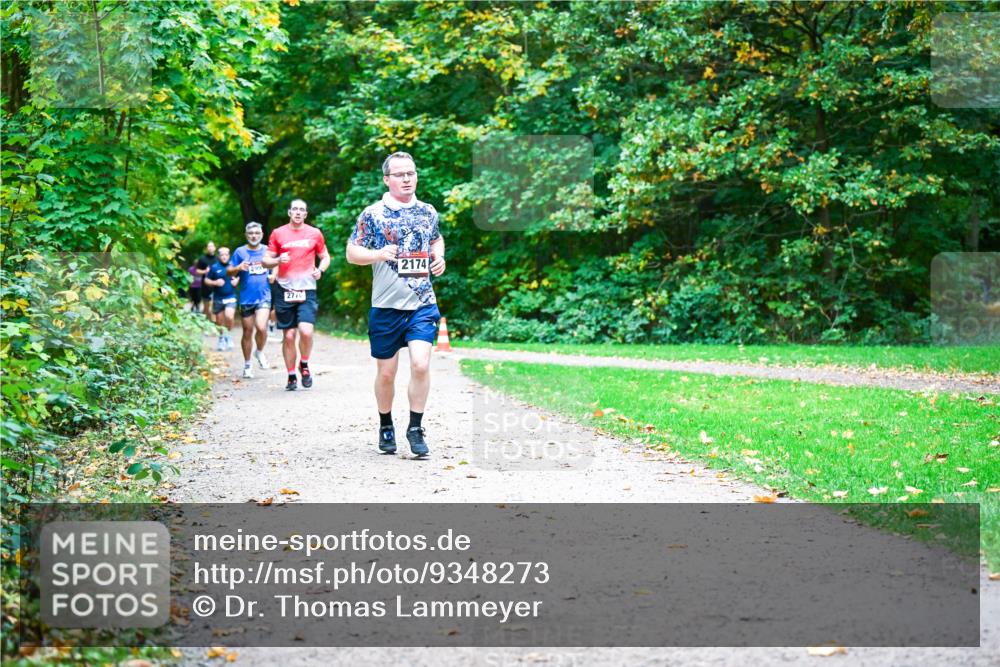 12.10.2025 - Bramfelder Halbmarathon 2025 Dr. Thomas Lammeyer http://msf.ph/oto/9348273 12.10.2025 10:26:40 Laufen 2770, 2174 meine-sportfotos.de