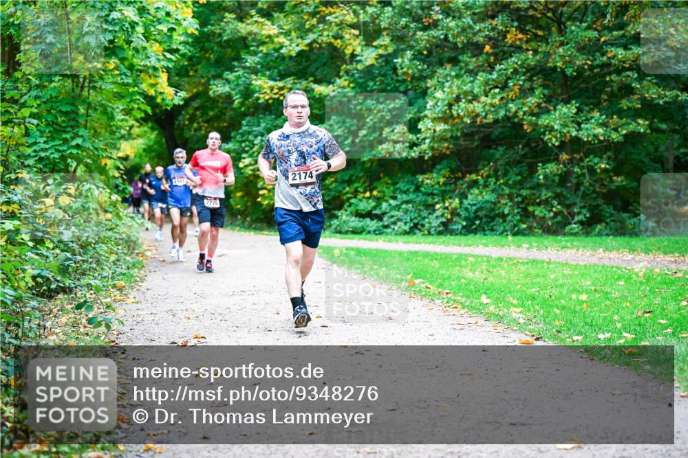 12.10.2025 - Bramfelder Halbmarathon 2025 Dr. Thomas Lammeyer http://msf.ph/oto/9348276 12.10.2025 10:26:41 Laufen 2991, 2776, 2174 meine-sportfotos.de