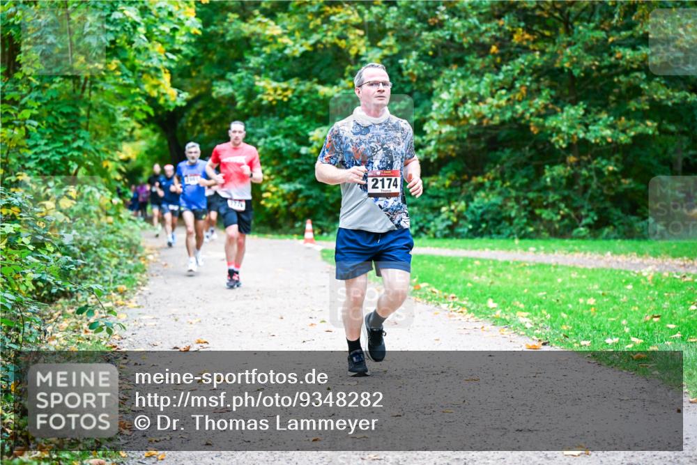 12.10.2025 - Bramfelder Halbmarathon 2025 Dr. Thomas Lammeyer http://msf.ph/oto/9348282 12.10.2025 10:26:41 Laufen 2770, 2174 meine-sportfotos.de