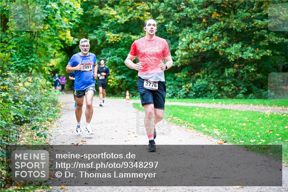 12.10.2025 - Bramfelder Halbmarathon 2025 Dr. Thomas Lammeyer http://msf.ph/oto/9348297 12.10.2025 10:26:44 Laufen 2776 meine-sportfotos.de