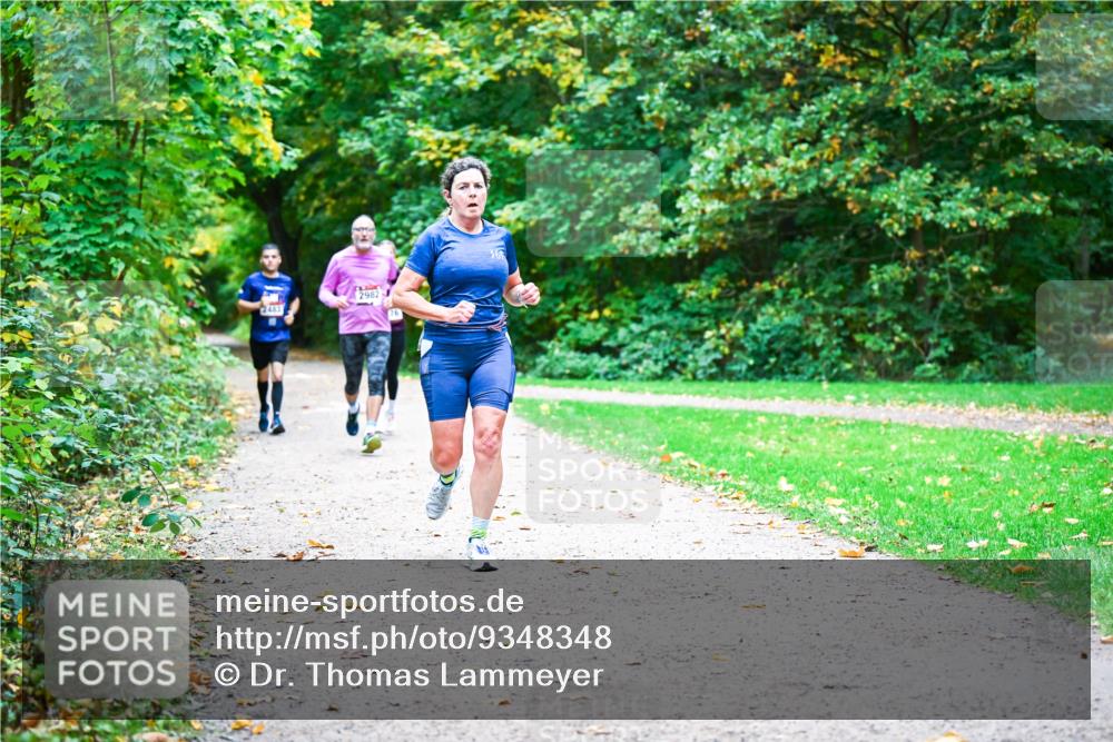 12.10.2025 - Bramfelder Halbmarathon 2025 Dr. Thomas Lammeyer http://msf.ph/oto/9348348 12.10.2025 10:26:55 Laufen 2483, 2982 meine-sportfotos.de