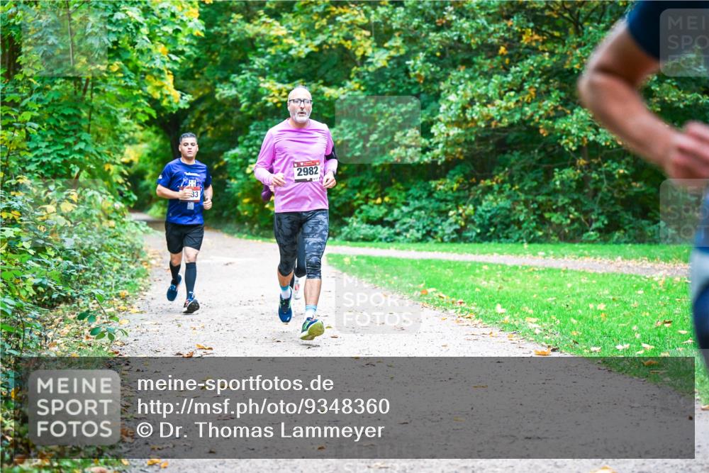 12.10.2025 - Bramfelder Halbmarathon 2025 Dr. Thomas Lammeyer http://msf.ph/oto/9348360 12.10.2025 10:26:57 Laufen 33, 2982 meine-sportfotos.de