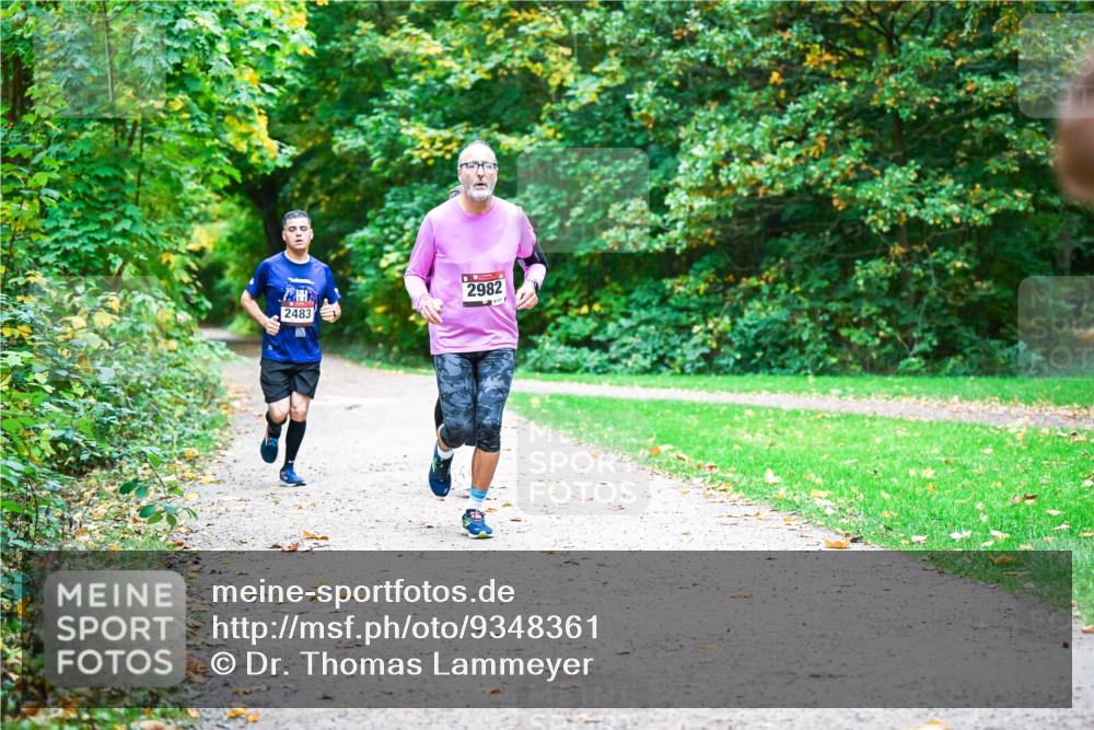 12.10.2025 - Bramfelder Halbmarathon 2025 Dr. Thomas Lammeyer http://msf.ph/oto/9348361 12.10.2025 10:26:57 Laufen 2483, 2982 meine-sportfotos.de
