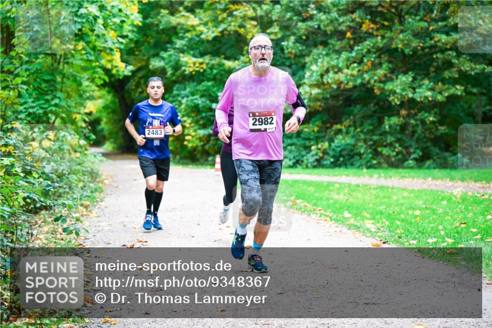 12.10.2025 - Bramfelder Halbmarathon 2025 Dr. Thomas Lammeyer http://msf.ph/oto/9348367 12.10.2025 10:26:58 Laufen 2483, 2982, 8127 meine-sportfotos.de